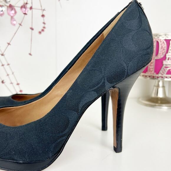 Coach NWB Caya Monogram Signature Logo Stiletto Heel Pumps Shoe Black Size 8.5 B - Picture 3 of 16